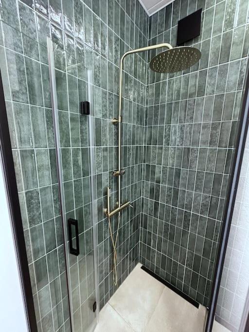 Apartamento Comfortable In Center With Private Parking Garage