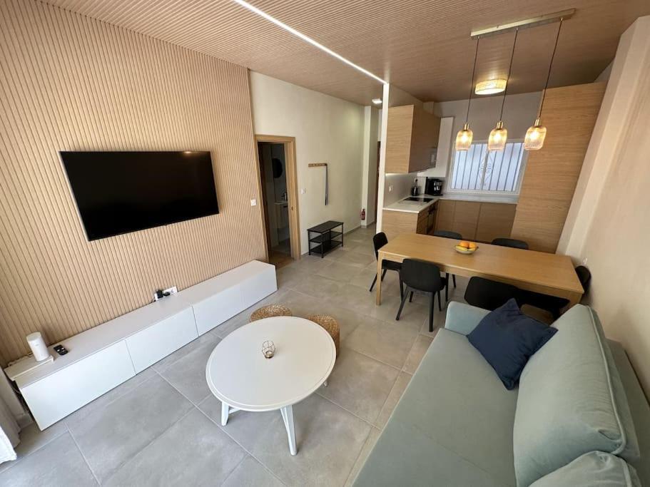 Comfortable In Center With Private Parking Garage * Málaga