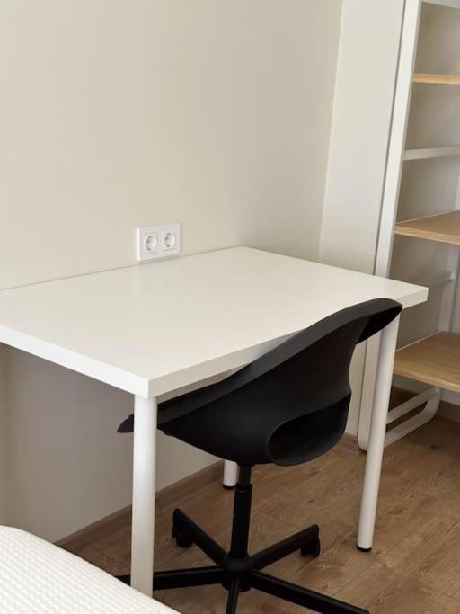Apartamento Comfortable In Center With Private Parking Garage