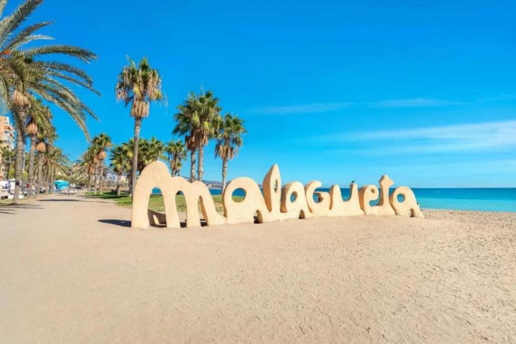 Comfortable In Center With Private Parking Garage Málaga
